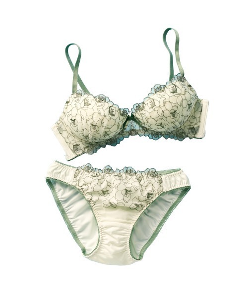 YU'NOW（ユナウ）の「【選べるデザイン！ノンワイヤーでラクちん谷間メイク】ぷるるん谷間のノンワイヤーブラ＆ショーツセット（ブラ&ショーツ・レディース・ブルー/ブルー系その他/ラベンダー/ピンク/オフホワイト/ワイン/ホワイト×グリーン/ホワイト×ブラック・AA65M/B65M/F75L/E70M/A75M/B75L/E80L/A65M/F70M/D80L/B70M/G70M/AA70M/B75M/C65M/G75L/G80L/C80L/F80L/C75M/C75L/C70M/D75L/D70M/E75L/A70M）」の10枚目の写真