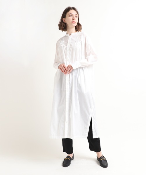 RNA-N（アールエヌエーエヌ）の「D1521 スタンドカラータックシャツワンピース（シャツワンピース・レディース・オフホワイト/スミクロ/ベージュ・MEDIUM）」の17枚目の写真