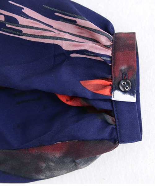 antiqua（アンティカ）の「アート柄ワンピース（ワンピース・レディース・ネイビー・FREE）」の8枚目の写真