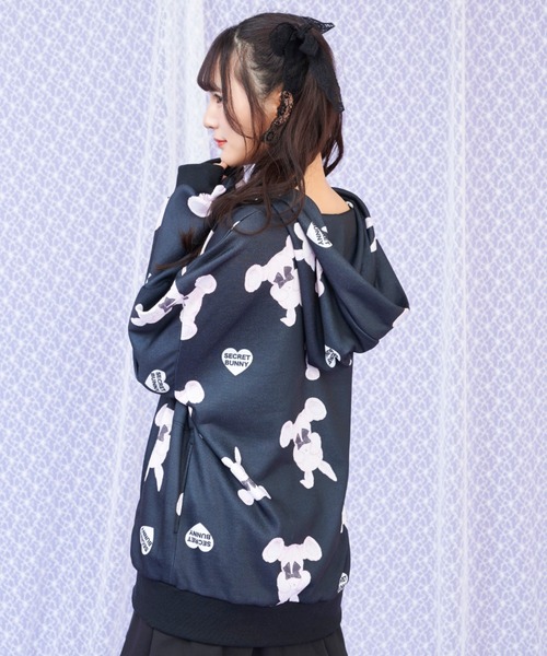 Secret Honey（シークレットハニー）の「うさちゃん総柄パーカー（パーカー・レディース・ブラック/オフホワイト・FREE）」の13枚目の写真