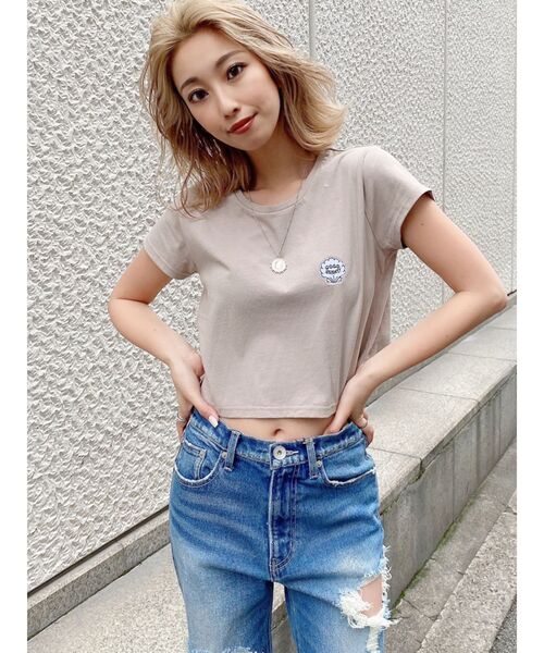GYDA（ジェイダ）の「GO GO SHAWTYショートTシャツ（Tシャツ/カットソー・レディース・オフホワイト/ライトグリーン/ベージュ/ブラック・FREE）」の2枚目の写真