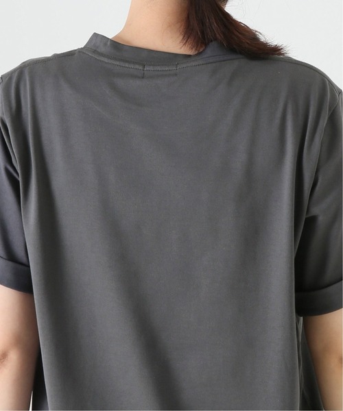 journal standard L'essage(ジャーナルスタンダードレサージュ)の「スワイーTシャツ(Tシャツ/カットソー・レディース・ブラック系その他/ホワイト/モスグリーン/チャコールグレー・FREE)」の17枚目の写真