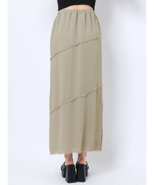 EMODA（エモダ）の「ナローシアースカート（スカート・レディース・ブラック/ホワイト/ベージュ・FREE）」の19枚目の写真