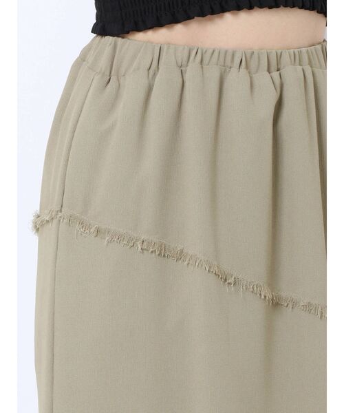 EMODA（エモダ）の「ナローシアースカート（スカート・レディース・ブラック/ホワイト/ベージュ・FREE）」の11枚目の写真