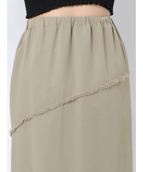 EMODA（エモダ）の「ナローシアースカート（スカート・レディース・ブラック/ホワイト/ベージュ・FREE）」の7枚目の写真