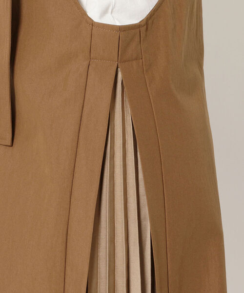 MARECHAL TERRE(マルシャルテル)の「MARECHAL TERRE(マルシャルテル)サイドプリーツジャンパースカート(ワンピース・レディース・ベージュ・1)」の10枚目の写真