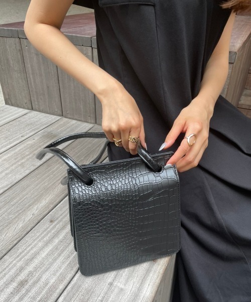 y/m by RIKA（イムバイリカ）の「クロコ型押し2WAYスクエアBAG（ショルダーバッグ・レディース・ブラック・FREE）」の15枚目の写真