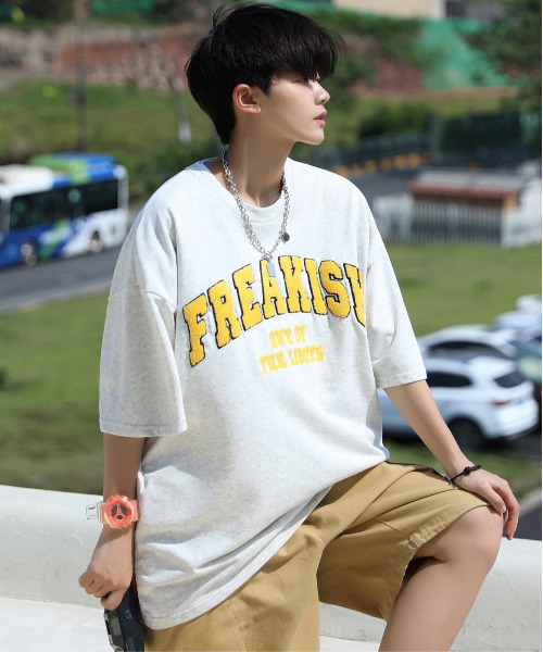neos(ネオス)の「【neos -addictive design-】ビッグシルエット ミニ裏毛 サガラ刺繍 カレッジデザイン Tシャツ(Tシャツ/カットソー・メンズ・ブルーグリーン/スミクロ/イエロー/オートミール・MEDIUM/LARGE)」の3枚目の写真