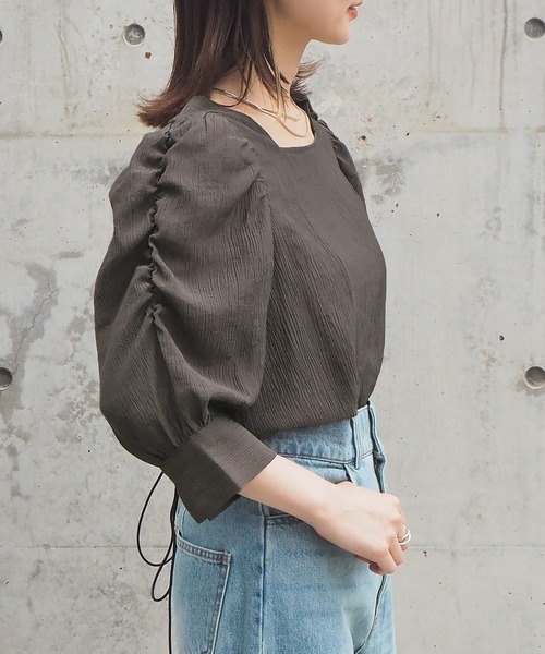 tiptop（ティップトップ）の「アソートスクエアネックパワショルブラウス（シャツ/ブラウス・レディース・オフホワイト/スミクロ/グリーン/A/B/ブラック/アイボリー/C/D・FREE）」の13枚目の写真