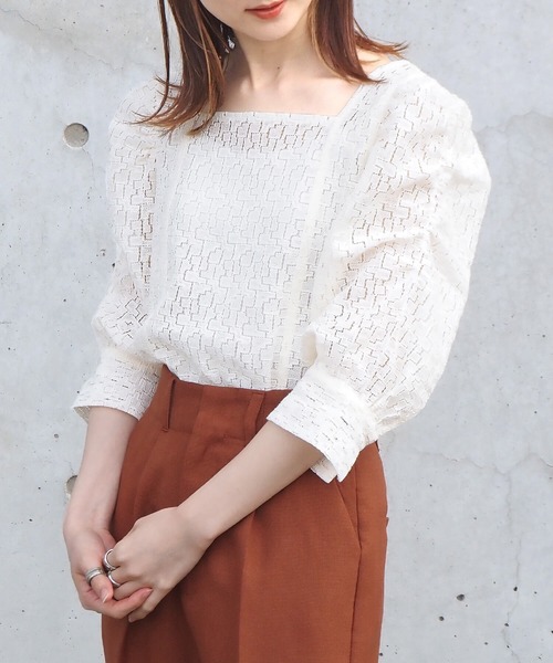 tiptop（ティップトップ）の「アソートスクエアネックパワショルブラウス（シャツ/ブラウス・レディース・オフホワイト/スミクロ/グリーン/A/B/ブラック/アイボリー/C/D・FREE）」の21枚目の写真