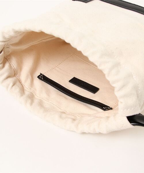 ROPE'(ロペ)の「2WAY巾着ショルダーバッグ(ショルダーバッグ・レディース・ベージュ/ブラック・FREE)」の6枚目の写真