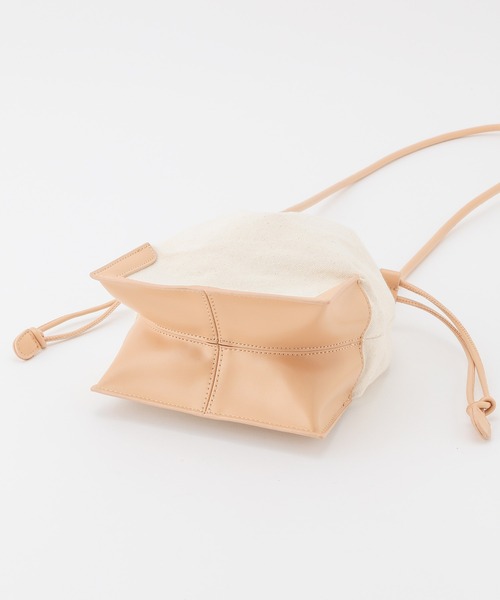 ROPE'(ロペ)の「2WAY巾着ショルダーバッグ(ショルダーバッグ・レディース・ベージュ/ブラック・FREE)」の15枚目の写真