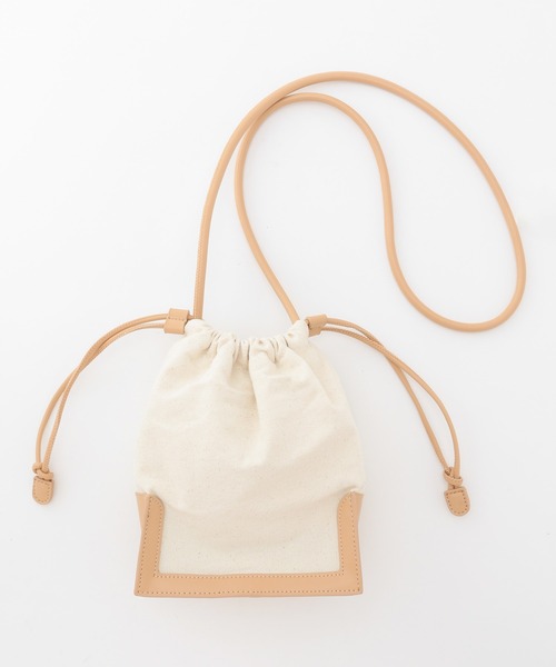 ROPE'(ロペ)の「2WAY巾着ショルダーバッグ(ショルダーバッグ・レディース・ベージュ/ブラック・FREE)」の10枚目の写真