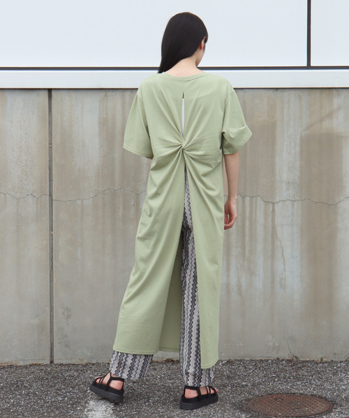 VENCEEXCHANGE（ヴァンスエクスチェンジ）の「バッククロススリットワンピース（ワンピース・レディース・クリアグリーン/ブラック/オフホワイト・M）」の3枚目の写真