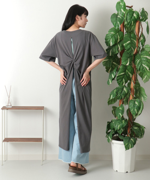 VENCEEXCHANGE（ヴァンスエクスチェンジ）の「バッククロススリットワンピース（ワンピース・レディース・クリアグリーン/ブラック/オフホワイト・M）」の10枚目の写真