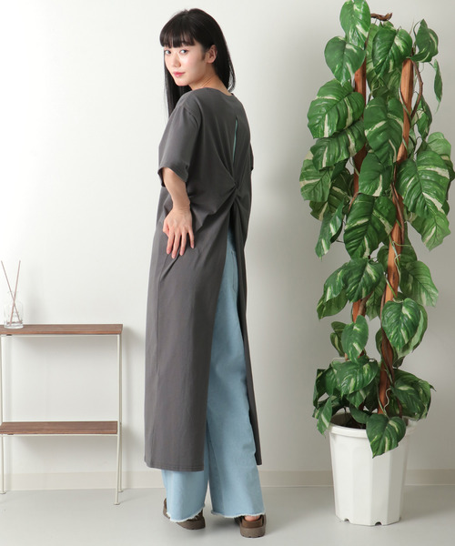 VENCEEXCHANGE（ヴァンスエクスチェンジ）の「バッククロススリットワンピース（ワンピース・レディース・クリアグリーン/ブラック/オフホワイト・M）」の13枚目の写真