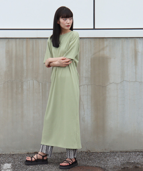 VENCEEXCHANGE（ヴァンスエクスチェンジ）の「バッククロススリットワンピース（ワンピース・レディース・クリアグリーン/ブラック/オフホワイト・M）」の19枚目の写真