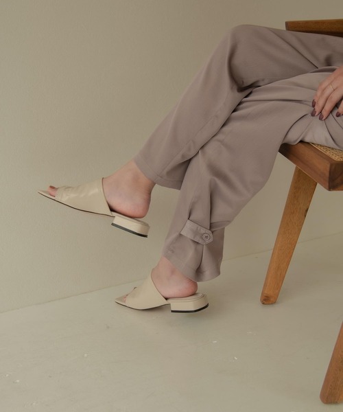 Amiur（エミレ）の「leather square flat mule（その他シューズ・レディース・ベージュ/ブラック/アイボリー・S/L/M）」の11枚目の写真