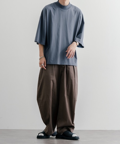 epnok（エプノック）の「ベーシックルーズモックネックTee（Tシャツ/カットソー・メンズ・ブラック/グレイッシュブルー/オフホワイト・LARGE/SMALL/MEDIUM）」の8枚目の写真