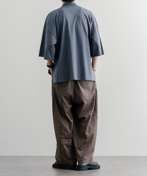 epnok（エプノック）の「ベーシックルーズモックネックTee（Tシャツ/カットソー・メンズ・ブラック/グレイッシュブルー/オフホワイト・LARGE/SMALL/MEDIUM）」の10枚目の写真