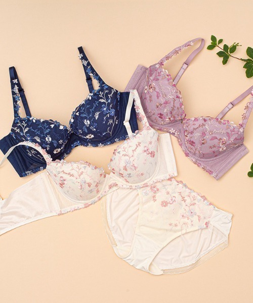 AMOSTYLE BY TRIUMPH(アモスタイルバイトリンプ)の「マーブルAMOSTYLEステッチ チャーミングラマースリムライン ブラ&ショーツセット【A,B,C,Dカップ】AMST1380 WHU + Hikini(ブラ&ショーツ・レディース・ブルー/ホワイト/ライラック・D75/C70/D65/B70/A75/D80/B75/C75/A70/C80/D70/B65/C65)」の2枚目の写真
