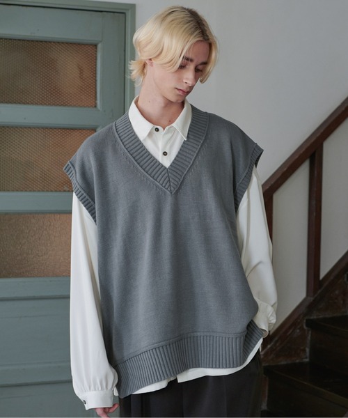 Loose/ルース（ルース）の「ルーズスリット Ｖネックニットベスト（ベスト・メンズ・グレー/グレー系その他/グレイッシュベージュ・S/M/L）」の18枚目の写真