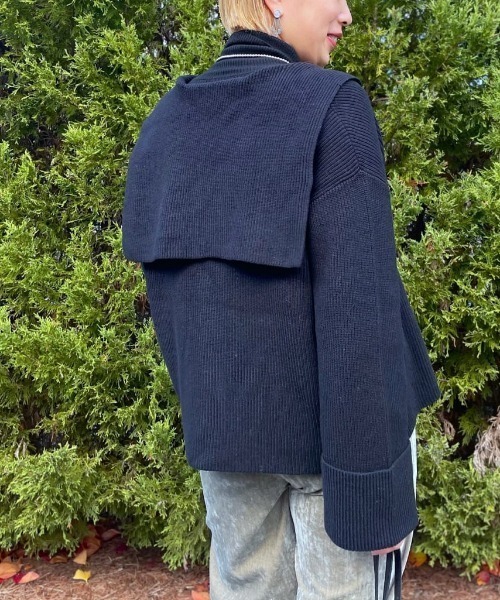 RIVE DROITE（リヴドロワ）の「トレンドライクな着こなしが叶う　片畦セーラージップカーディガン（カーディガン/ボレロ・レディース・オフホワイト/ブラック・FREE）」の2枚目の写真