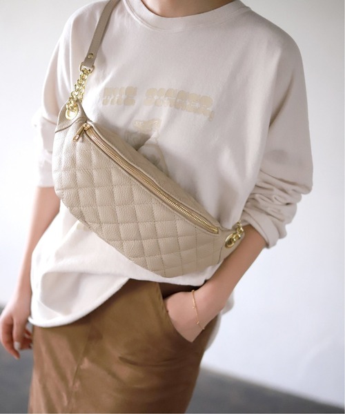 SLOBE IENA(スローブイエナ)の「【AULENTTI/オウレンティ】キルティングショルダーバッグ◆(ショルダーバッグ・レディース・ベージュ/ブラック・FREE)」の3枚目の写真