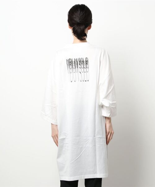 MIDIUMISOLID（ミディウミソリッド）の「MIDIUMISOLID Men’s ロゴプリントハーフスリーブT（Tシャツ/カットソー・レディース・ブラック/パープル/オフホワイト・48）」の4枚目の写真
