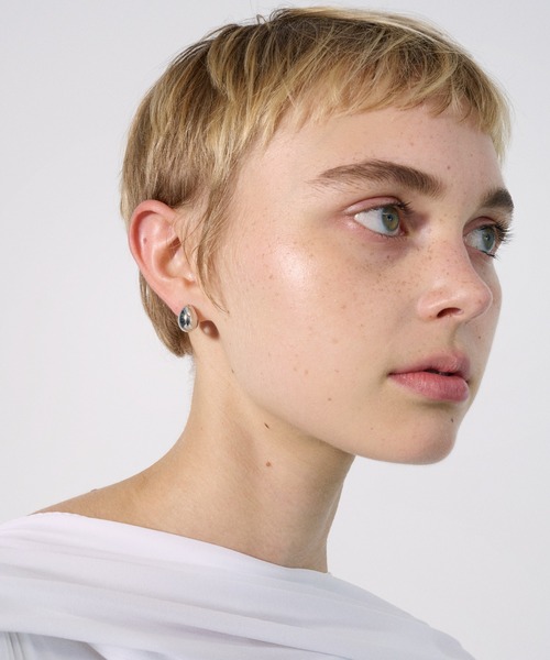 GOLDY(ゴールディ)の「メタル ドロップ & ナノ フープ セット イヤリング(イヤリング・レディース・その他1/シルバー/ゴールド・FREE)」の11枚目の写真