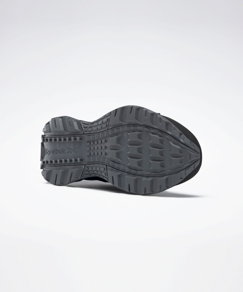 Reebok（リーボック）の「RIDGERIDER 5.0（スニーカー・レディース・ブラック×グレー/ライトグレー・26.5cm/25.5cm/28.0cm/23.0cm/24.5cm/25.0cm/26.0cm/24.0cm/27.0cm/23.5cm/27.5cm/22.5cm/22.0cm）」の3枚目の写真