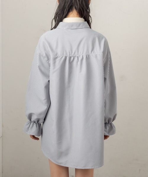 OLIVE des OLIVE（オリーブデオリーブ）の「ゆったりキャンディ袖シャツ（シャツ/ブラウス・レディース・ライトグレー/ベージュ/オフホワイト/ピンク/ホワイト/ネイビー・FREE）」の12枚目の写真