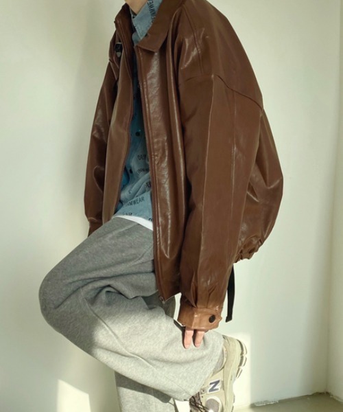 KOR(ケーオーアール)の「オーバーサイズ フェイクレザーブルゾン(ブルゾン・メンズ・ブラウン/ブラック・M/XL/L)」の9枚目の写真