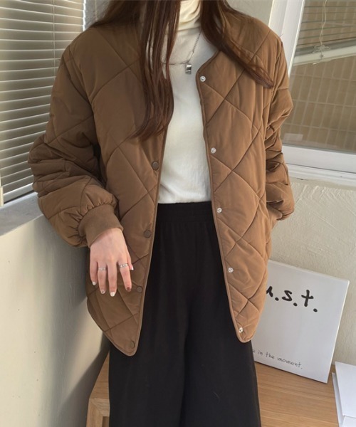 MANGROVE（マングローブ）の「ダイヤキルティングノーカラージャケット（ノーカラージャケット・レディース・ブラック/ブラウン/アイボリー・FREE）」の22枚目の写真