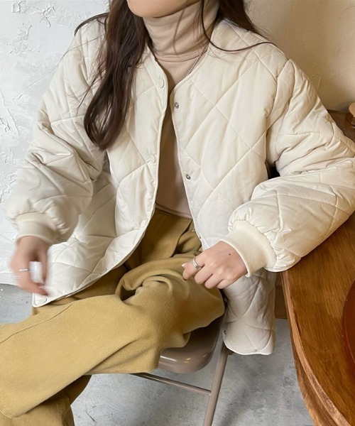 MANGROVE（マングローブ）の「ダイヤキルティングノーカラージャケット（ノーカラージャケット・レディース・ブラック/ブラウン/アイボリー・FREE）」の4枚目の写真