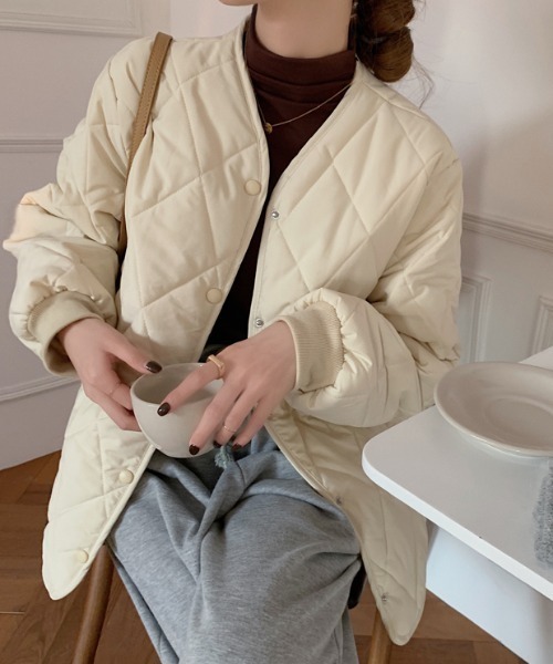 MANGROVE（マングローブ）の「ダイヤキルティングノーカラージャケット（ノーカラージャケット・レディース・ブラック/ブラウン/アイボリー・FREE）」の14枚目の写真