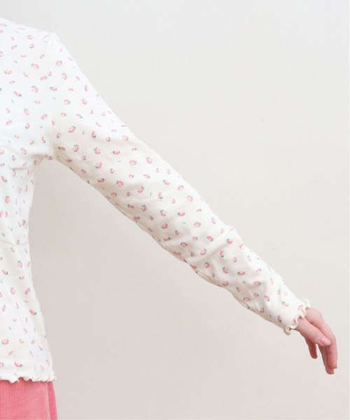 CHILD WOMAN（チャイルドウーマン）の「フライス小花プリント クルーネック長袖プルオーバー（Tシャツ/カットソー・レディース・アイボリー/サックスブルー/オレンジ/イエロー/ブルー系その他・FREE）」の19枚目の写真