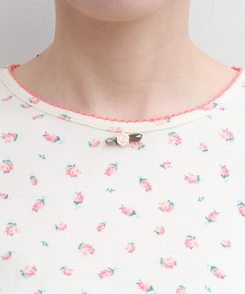 CHILD WOMAN（チャイルドウーマン）の「フライス小花プリント クルーネック長袖プルオーバー（Tシャツ/カットソー・レディース・アイボリー/サックスブルー/オレンジ/イエロー/ブルー系その他・FREE）」の21枚目の写真