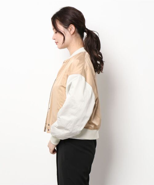 nemne store(ネンネストア)の「ショート丈配色スタジャン(ブルゾン・レディース・ベージュ/ライトグリーン・フリー)」の10枚目の写真