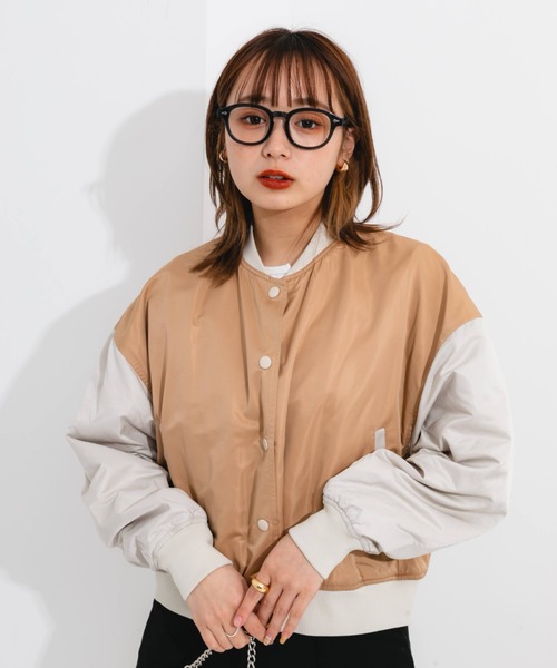 nemne store(ネンネストア)の「ショート丈配色スタジャン(ブルゾン・レディース・ベージュ/ライトグリーン・フリー)」の4枚目の写真