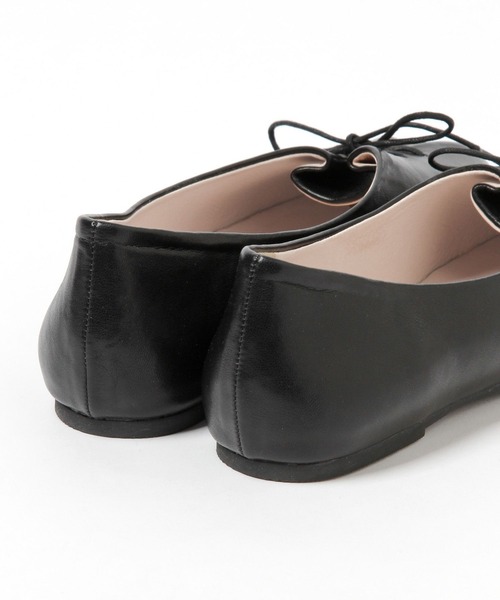 LEPSIM（レプシィム）の「レースアップフラットパンプス　261207（パンプス・レディース・ブラック/オフホワイト・LARGE/MEDIUM）」の20枚目の写真