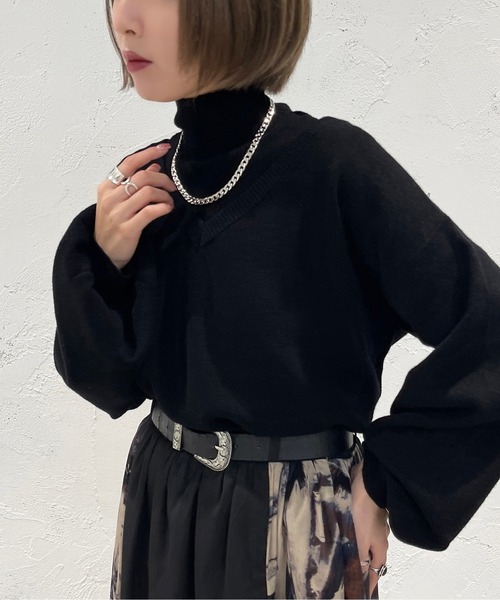 apres jour mignon(アプレジュールミニョン)の「Vニット+タートルセット【ZOZOTOWN限定アイテム】(ニット/セーター・レディース・ブラック/ブラウン系その他/ライトベージュ・X-LARGE/フリー)」の5枚目の写真