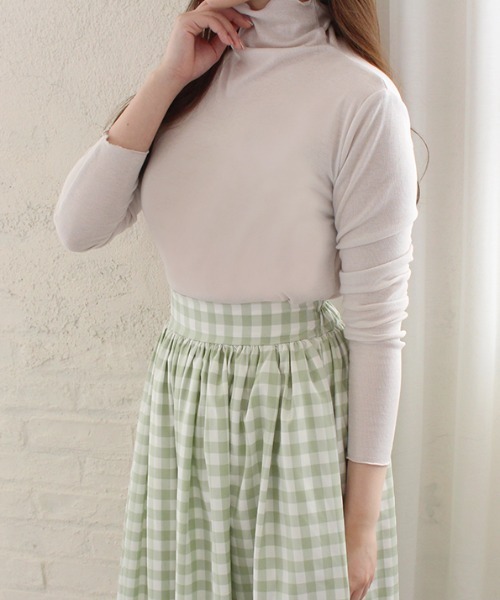 MODE ROBE(モードローブ)の「シアーハイネックトップス(Tシャツ/カットソー・レディース・オフホワイト/ライトグレー・FREE)」の2枚目の写真