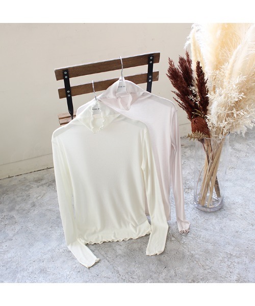 MODE ROBE(モードローブ)の「シアーハイネックトップス(Tシャツ/カットソー・レディース・オフホワイト/ライトグレー・FREE)」の9枚目の写真