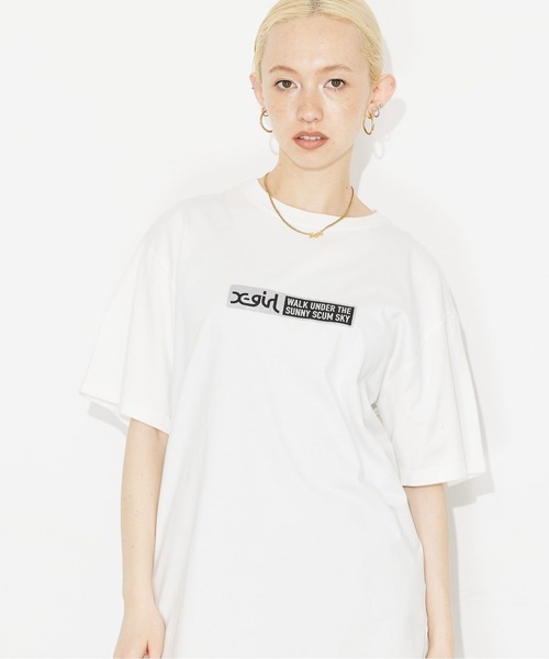 X-girl（エックスガール）の「GLITTER BOX LOGO S/S TEE