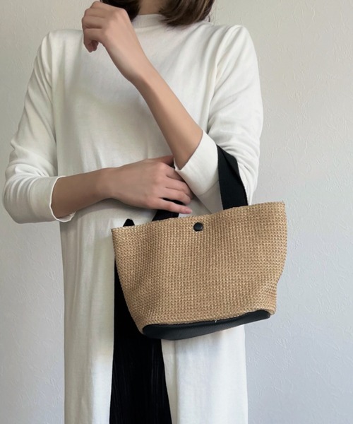 ISOOK（アイスー）の「【ZOZOTOWN限定】Basket mini tote / ミニかごバッグ（かごバッグ・レディース・ナチュラル・FREE）」の2枚目の写真