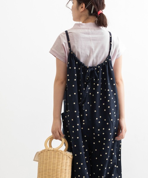 POU DOU DOU（プードゥドゥ）の「リネンレーヨンキャミソールサロペット（サロペット/オーバーオール・レディース・ブラック/ネイビー/カーキ・3）」の10枚目の写真