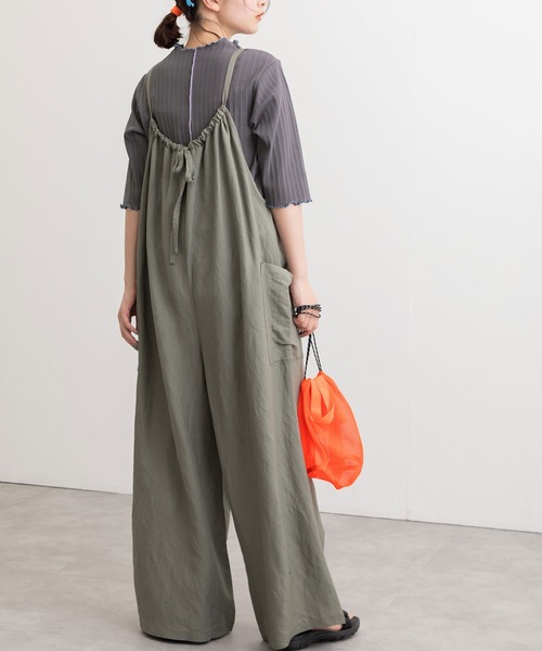 【OYSHO】リネン混紡サロペット Short knotted jumpsuit with linen | OYSHO United States