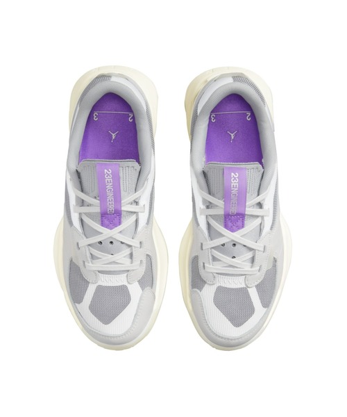 JORDAN BRAND（ジョーダンブランド）の「ジョーダン エア 200E ウィメンズシューズ / Jordan Air 200E Women's Shoes＜22-29cm 展開＞（スニーカー・レディース・オリーブ/アイボリー・25/27.5/22/28.5/26/22.5/29/23/23.5/26.5/25.5/28/24.5/24/27）」の19枚目の写真