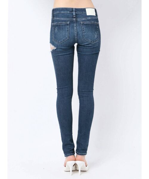 GYDA(ジェイダ)の「SIDE RIPPED スキニーデニムパンツ(デニムパンツ・レディース・ライトブルー/ブルー・SMALL/MEDIUM/X-LARGE/X-SMALL/LARGE)」の14枚目の写真